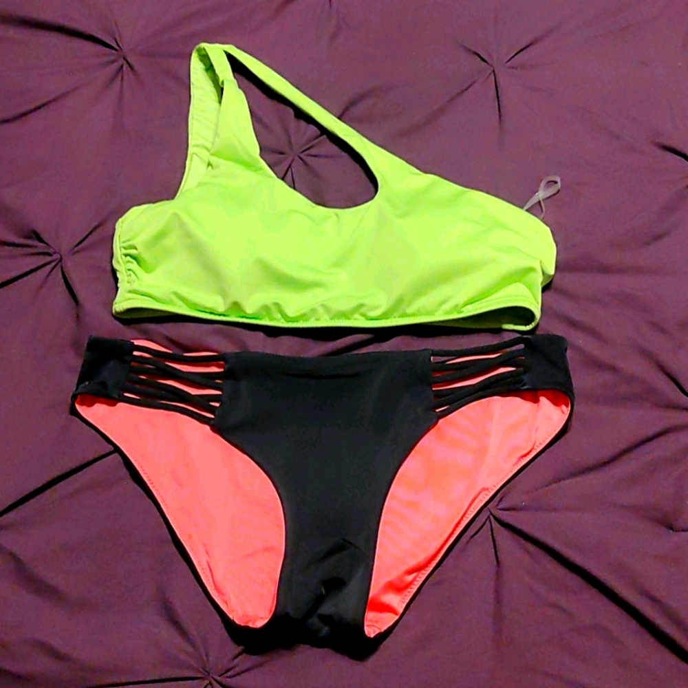 Victoria's Secret swim top & bottom
